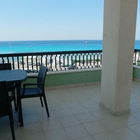Attico Galilei Fronte Mare By Salentoville 加利波利 外观 照片
